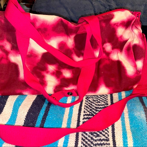 CHAMPION DUFFLE BAG - Picture 10 of 15